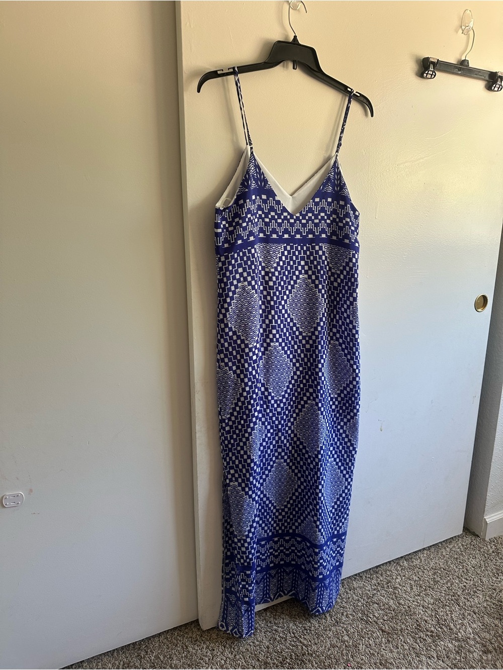 Everly Blue & White Geometric Spaghetti-Strap Maxi Dress - Picture 9 of 13